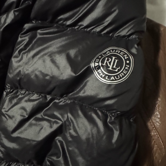 Lauren Ralph Lauren packable ultra lightweight down sleek Puffer Jacket - Picture 4 of 5